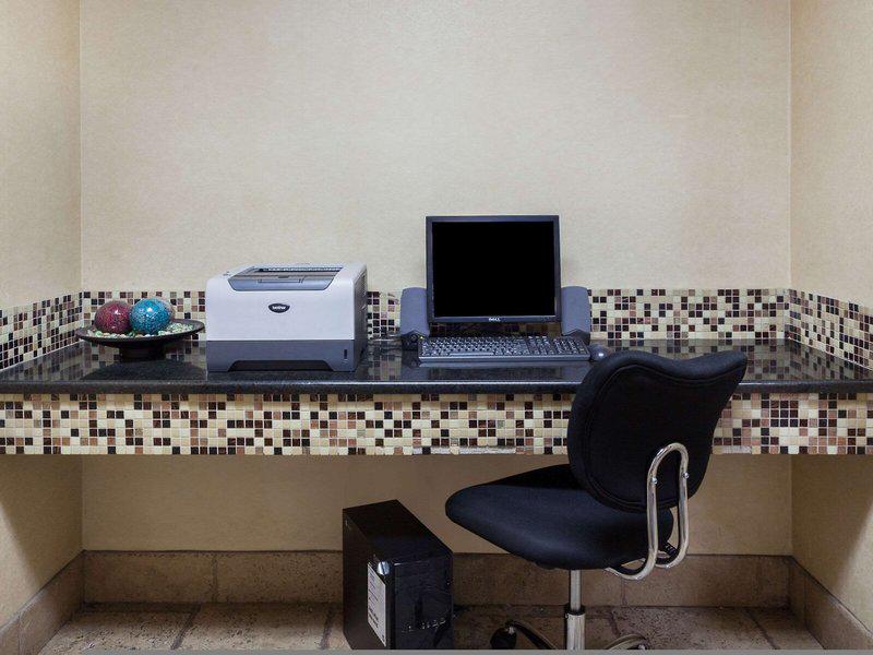 54A09C1007A6841137DA795CDF985F77