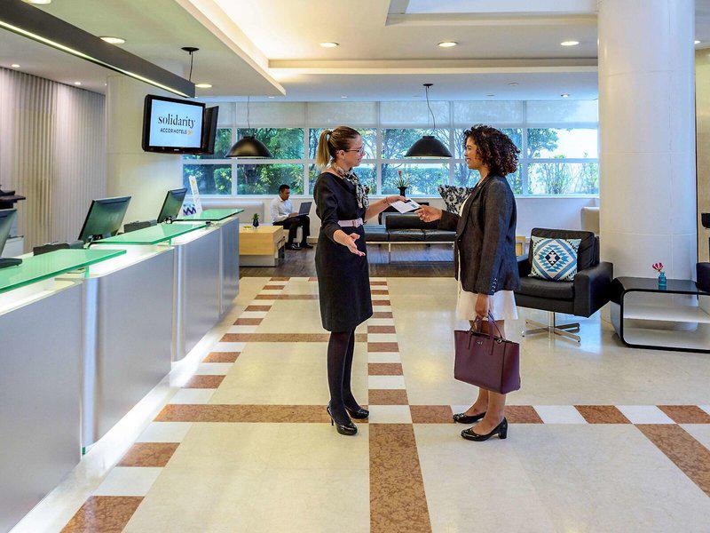 EA069D61DF2C39C39A38A0C01CC10A9C