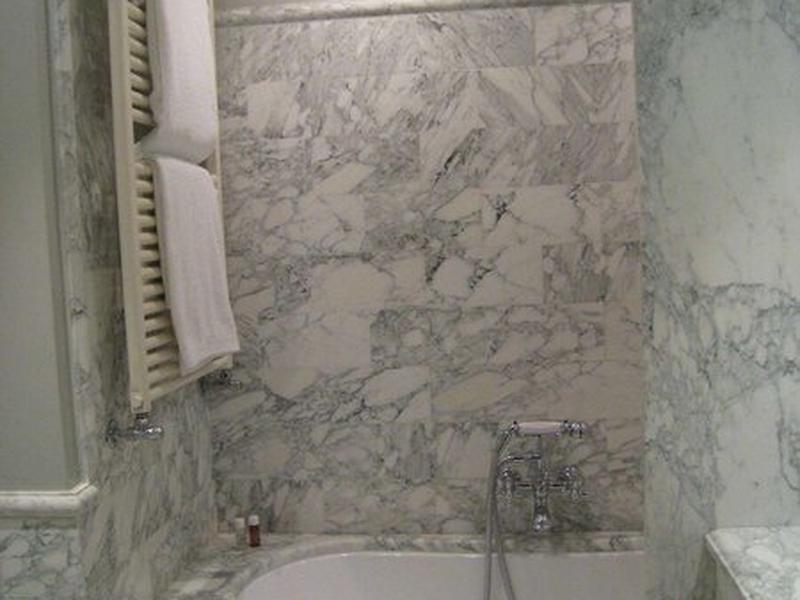 06186FE1B4B037A06F0D6F6153A9095F