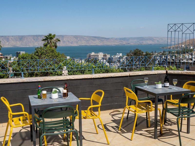 B7FC7AA8D6115B57D2C3123BD636F0BE