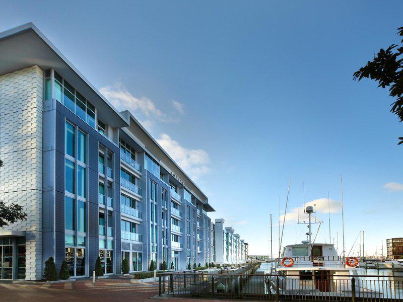 E24CB64DF7F749CE559808C99C7B647B