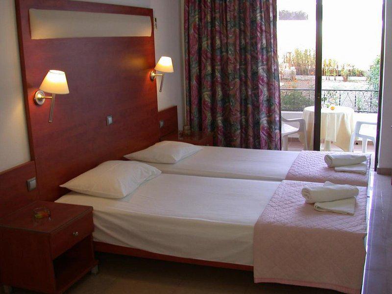 6F41E1A51C85DC66F73F50E22C8FB6A3