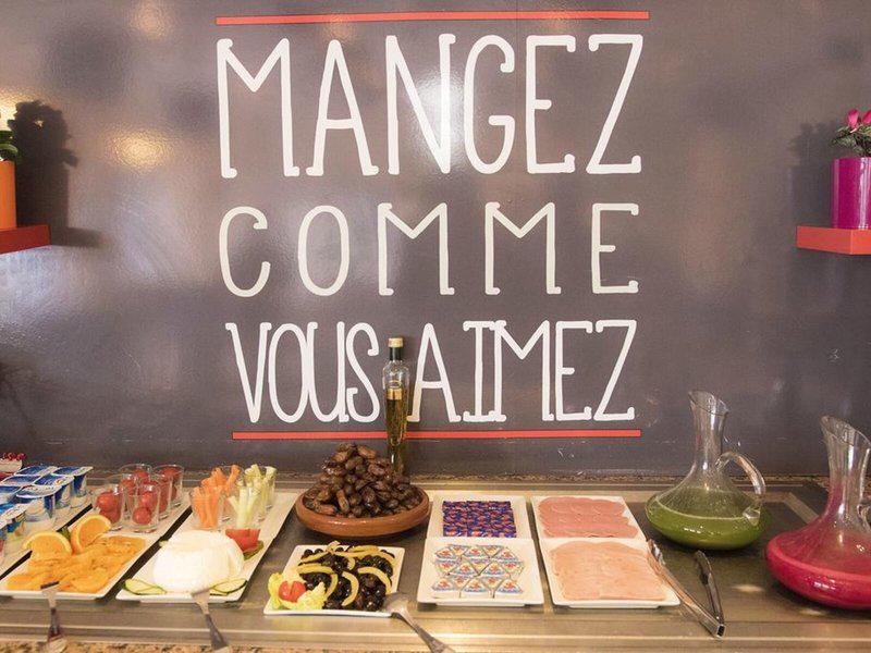 DF6D3916C001876AA2179A44A599ADC0