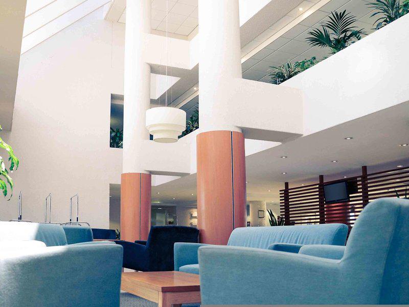 DE89AF459DAA437C537082C6F26BB3D2