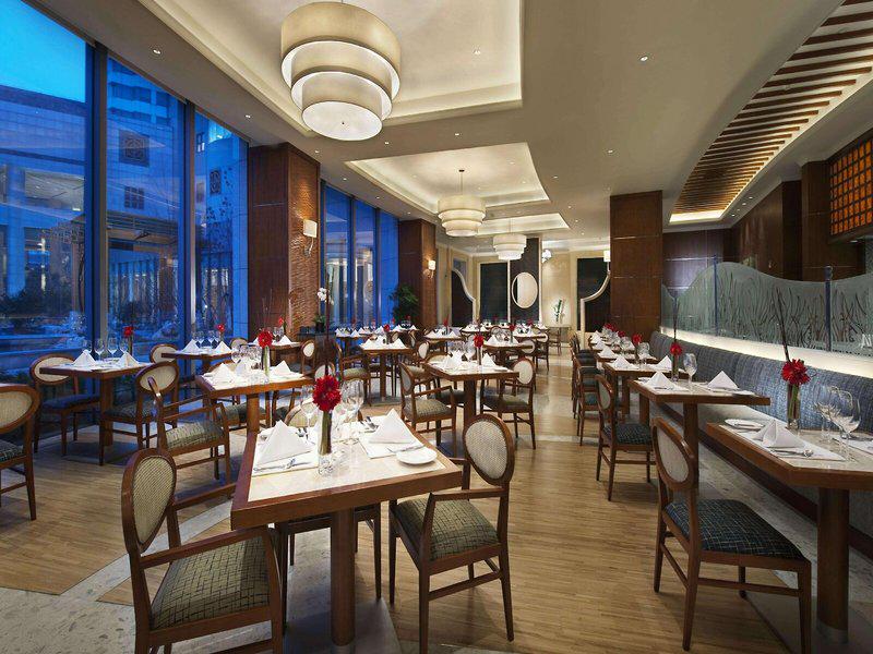 930ED718D9A0D03E087EF2DCEFD2787B