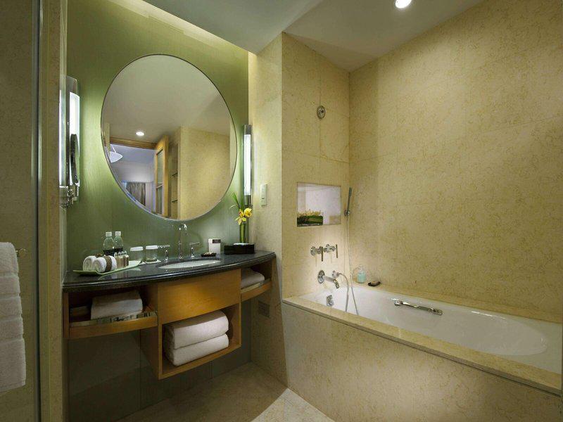 0F1A1FFB8B600939813BDEC212165083