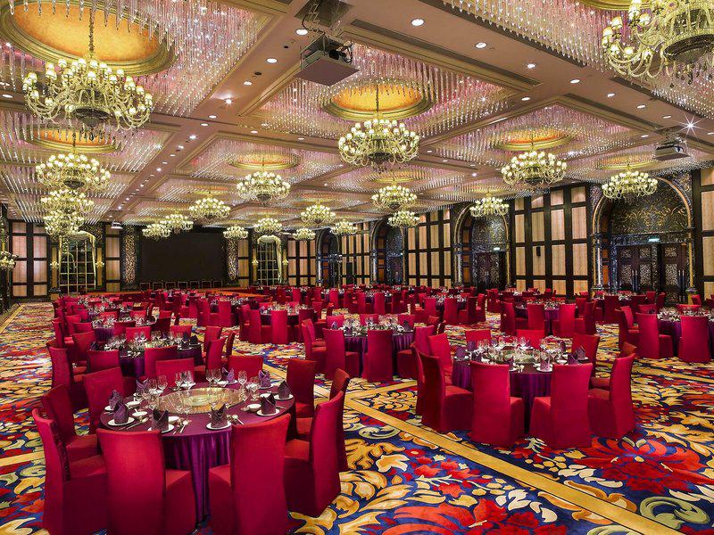 717D45A7042E063499B51EC6BFC54366