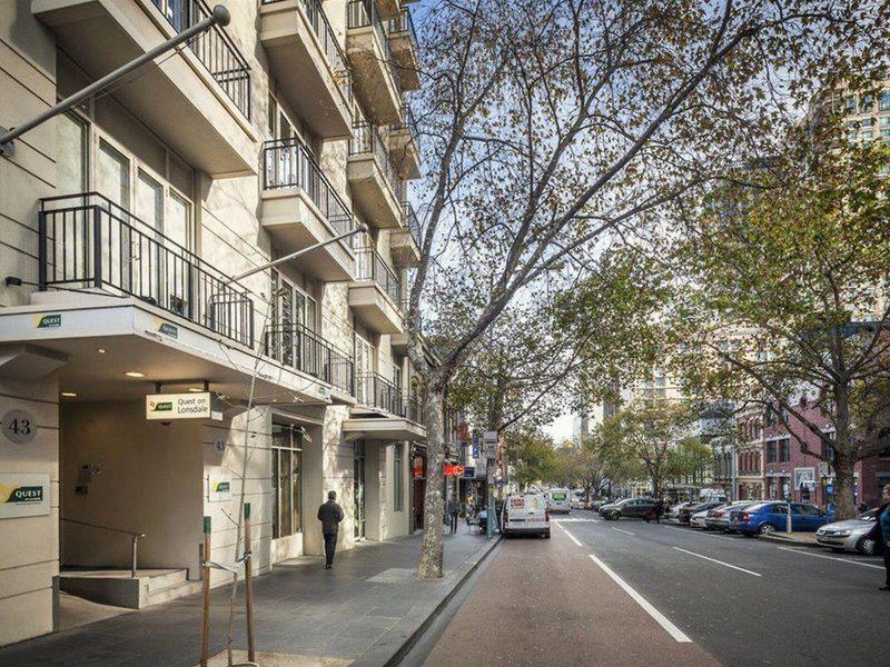 FF1ACA9DA86D99EA27351D5C678CA9EC