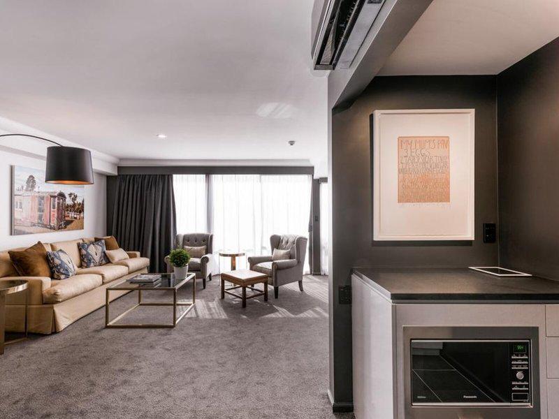 1B469A27991F50F19921A33DD3D2FFB9