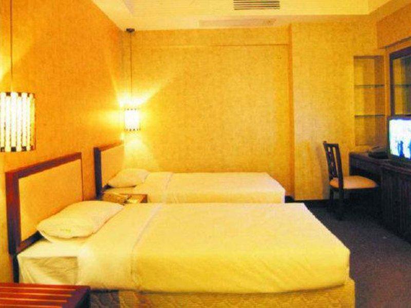 F393A77F7744E7ECFF8729067134512A