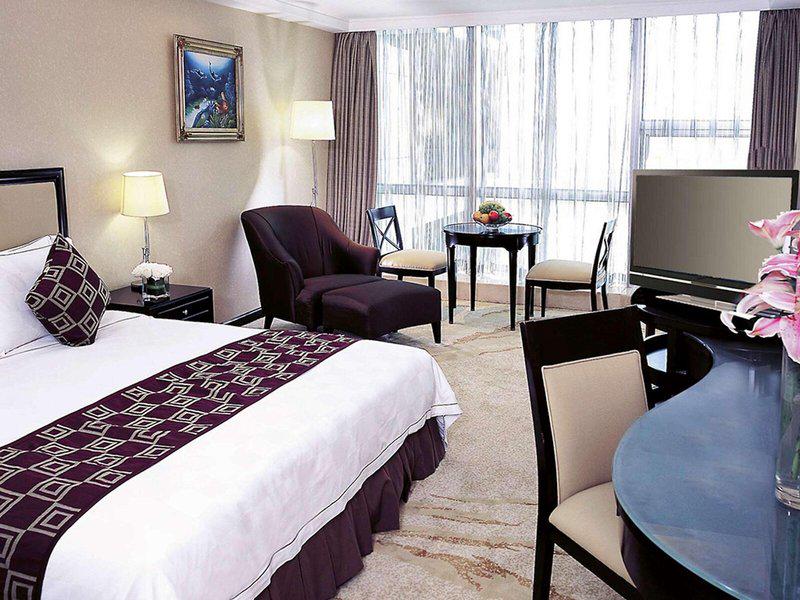 60049DFE208CF93F2C79841D33BA993A