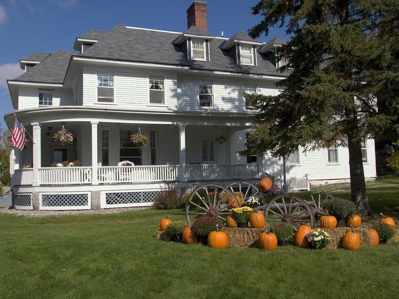 258E4694B88C41660A95057E78C9FB63