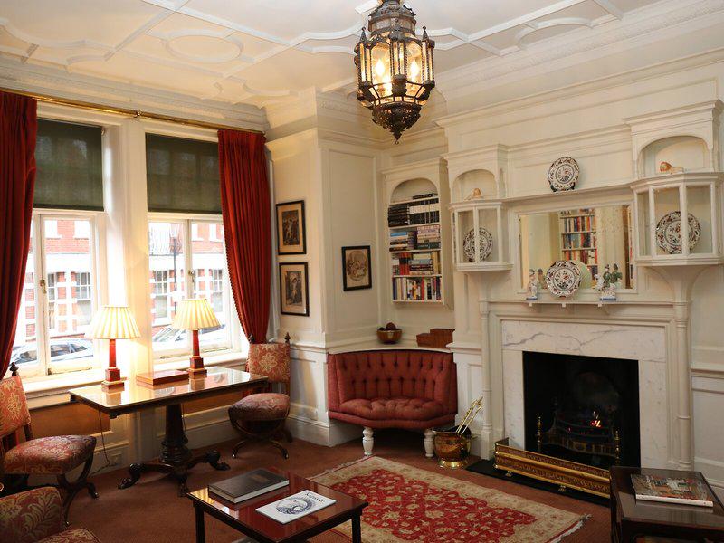 EA46910F34BA002F8F8BFF7B63F45EF0