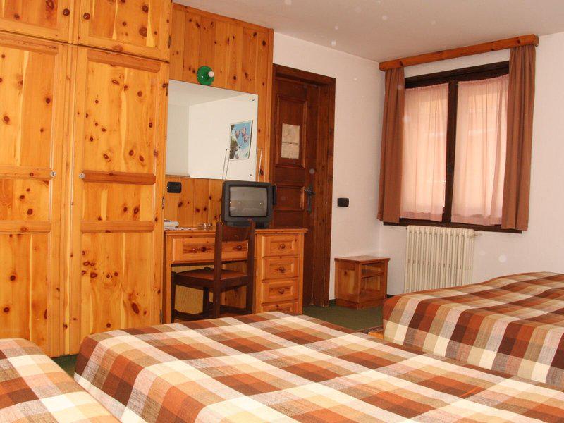 DA8F33800FCFB1F6DE9305B28EE5D8AD