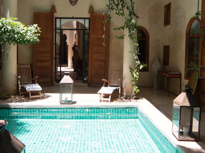 DF8C487C6EA65E8653E384B44A5D8E46