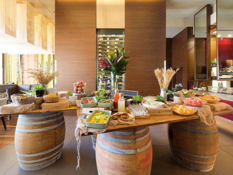 425A9BF355BE2320FA03025AD0F12859