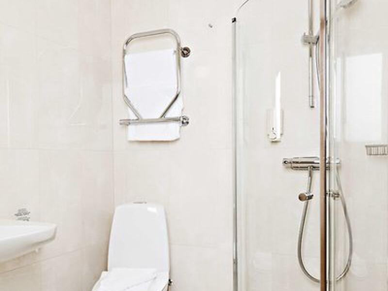 CE73DBF06855F86E5959BDA55D54D228