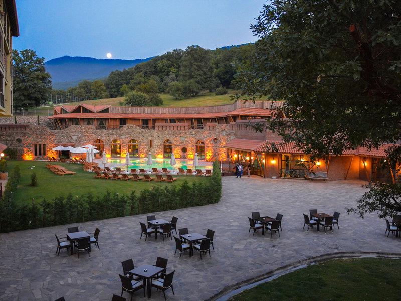 36F06A1B6A4B536100BE0D64400EBD0A