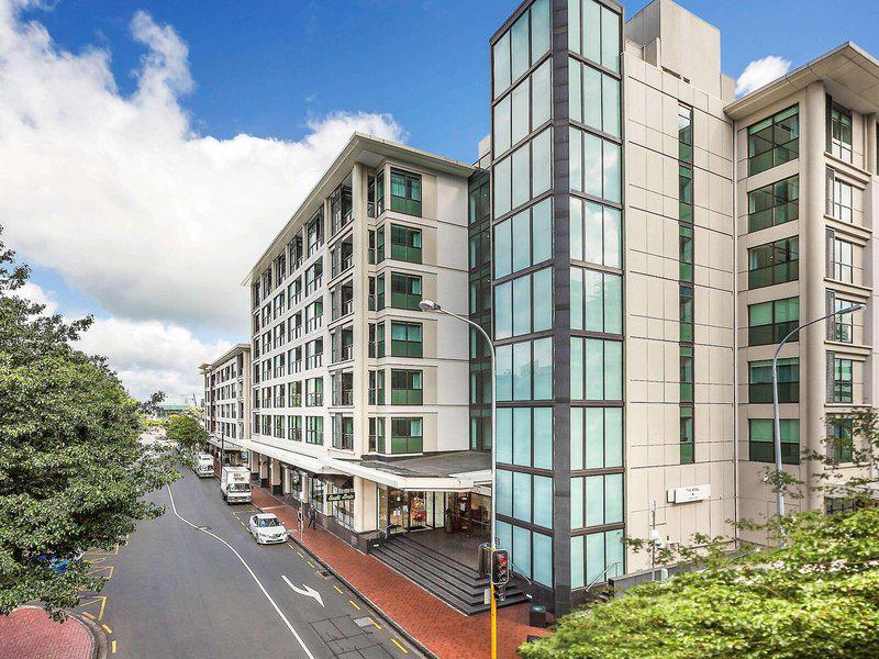 150E4DF77CDAAC68941637F48AC7F7EB