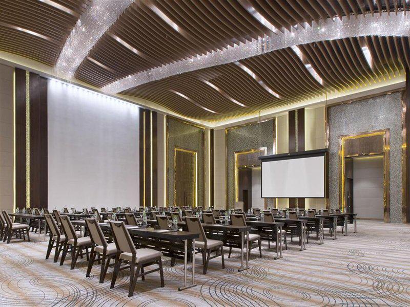 738CABCE221D0F5F17B903D54FC43D11