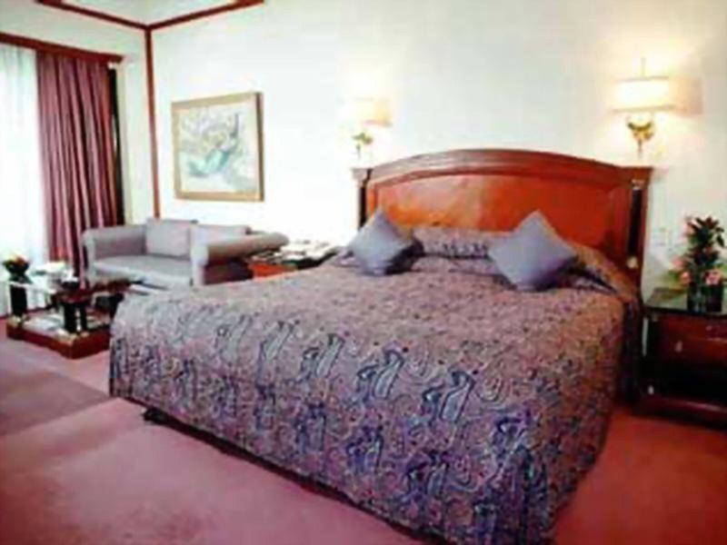 EC26C7F2114F456DF9D0C364EE56276F