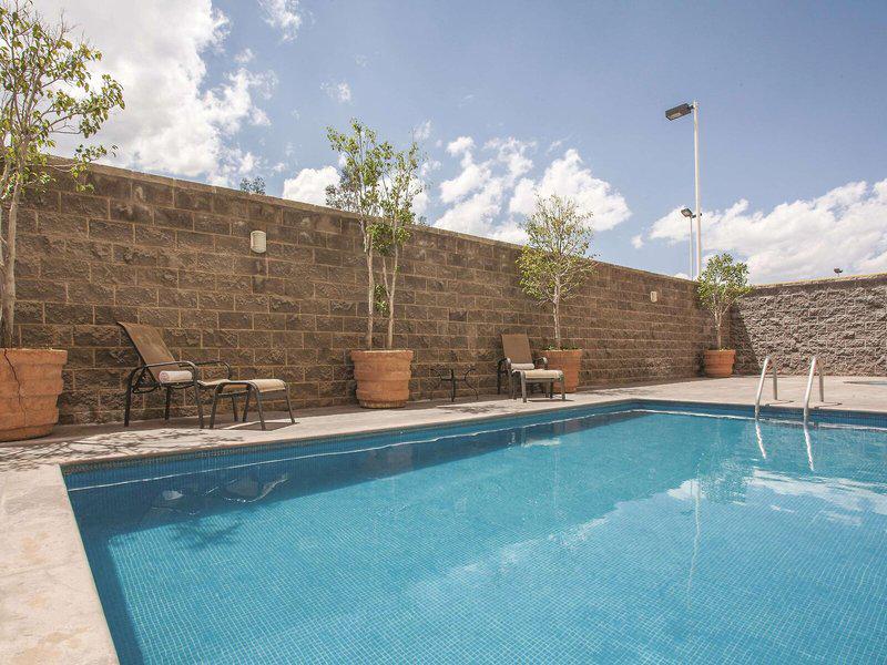 851CF876B4BCFAD9CE8C08FAD8BF77A5