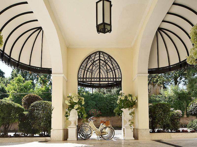 B8364F0D955FC8211E2AB05905113741