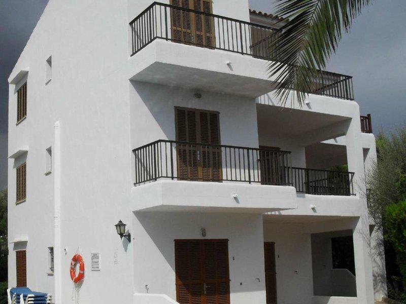 D296DF1E4DC6F2E044E767C8594F05A7