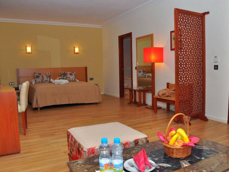 E279667E4AAE3D21C3D71944129BF1AE