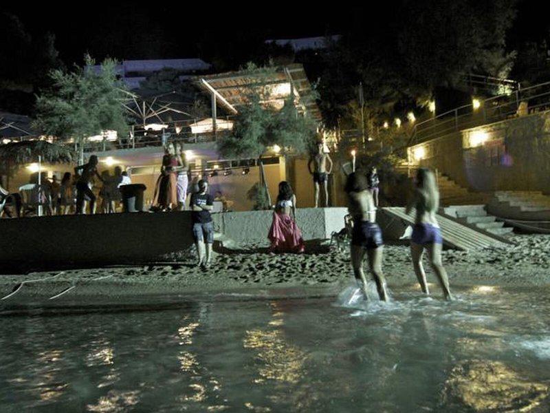 0D800DBE3A2DA0D64DA929C489106EC9