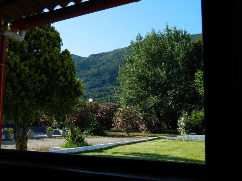 C6EC13B6F51C141B0E61921064F8DA12