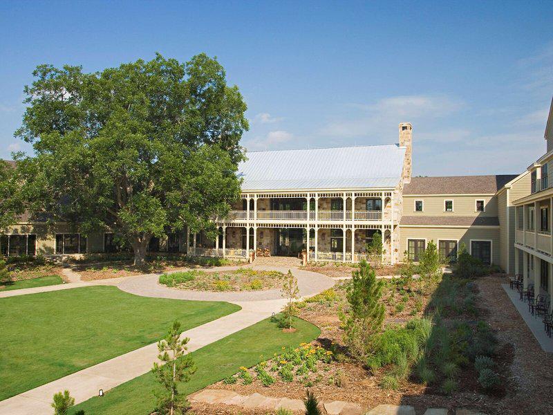 C007FAE85B1E89DB7F6E06829A74DDA9