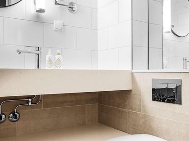 DFDD7EEC5DEC888D88090884E2ED992D