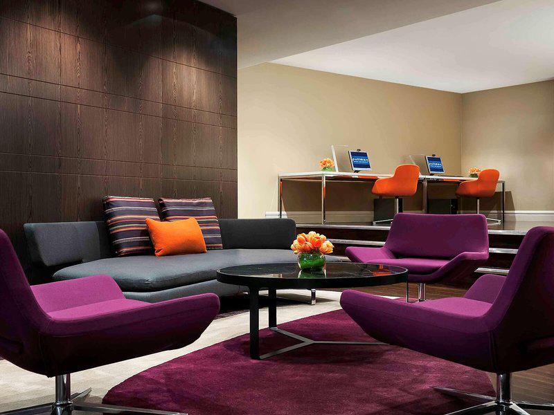 1812765EE718D0623EB78D69B39E686E