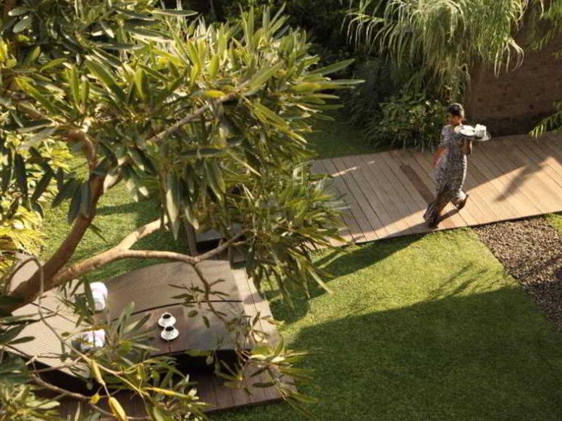 E841E0E2C22F8C790941423F24EAD1DD