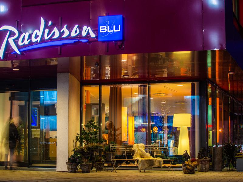 4FF9CA4518C2AF1ADAF45FE6B25AB2D5