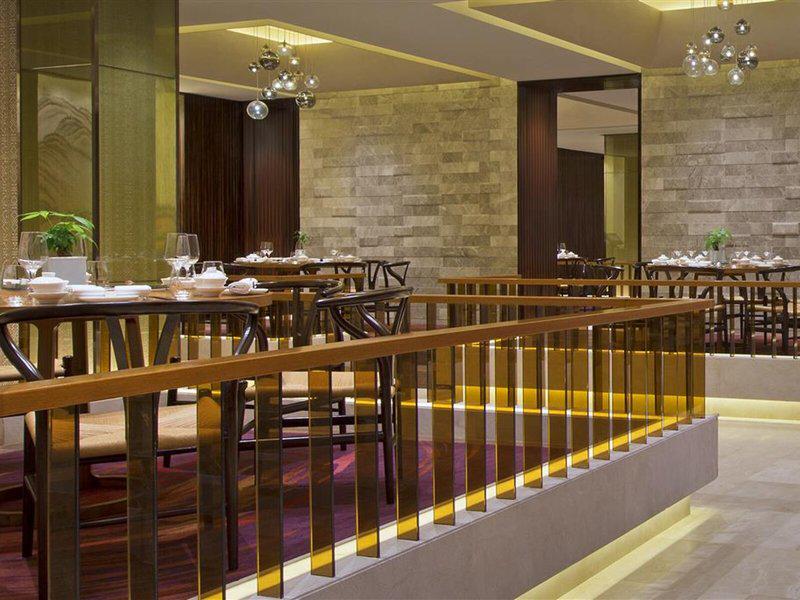 06E92DF3559CF535FF6246D9563BBCB4