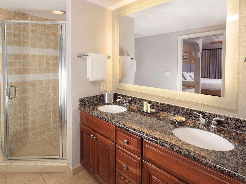 4ADDEFC8DC5B27C3E297D46FD30212C9