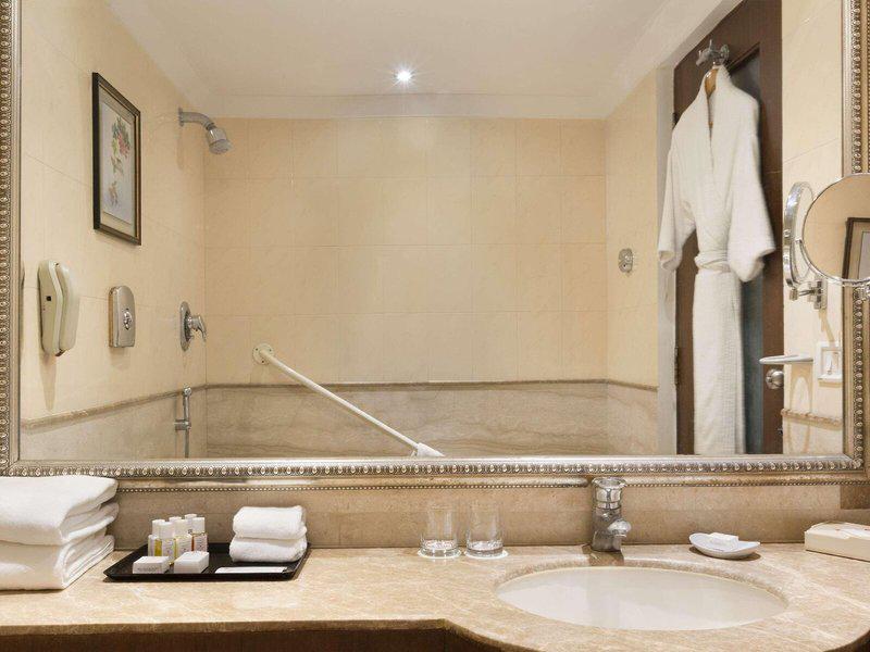 CFE078F61F13B537986DDF02D79A2F81