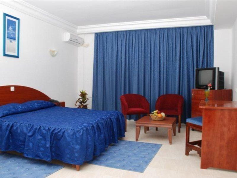 6004AFA8E6E081773F8769BA61D575AF