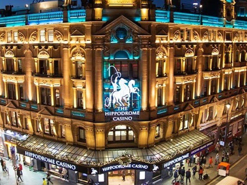 FDD6D98ECD470079159C1705782A7274