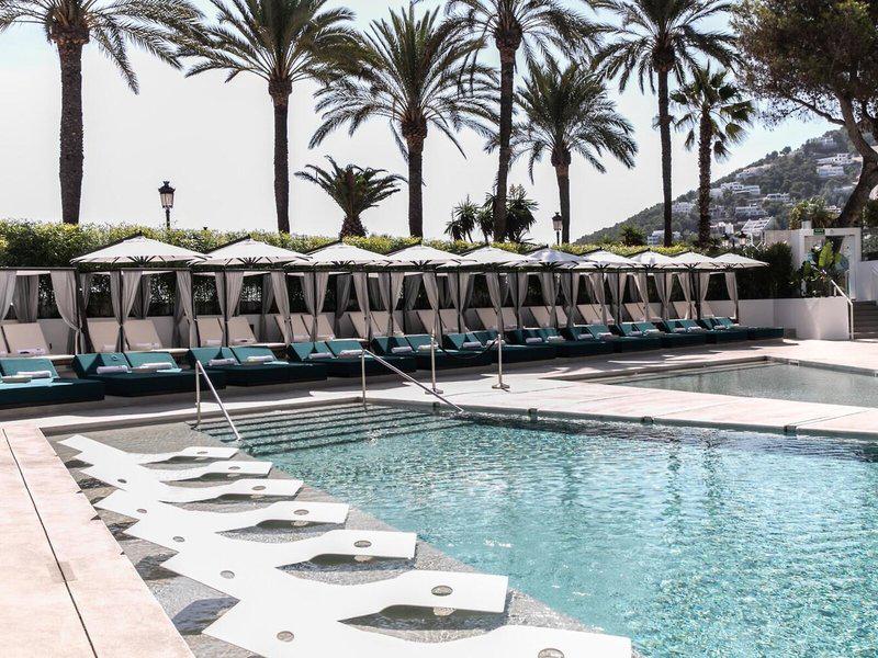 51923179D5DAB897F80424DB8C371237