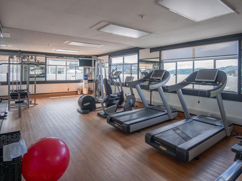 3C894F05F4E1E1D683D678203E31256C