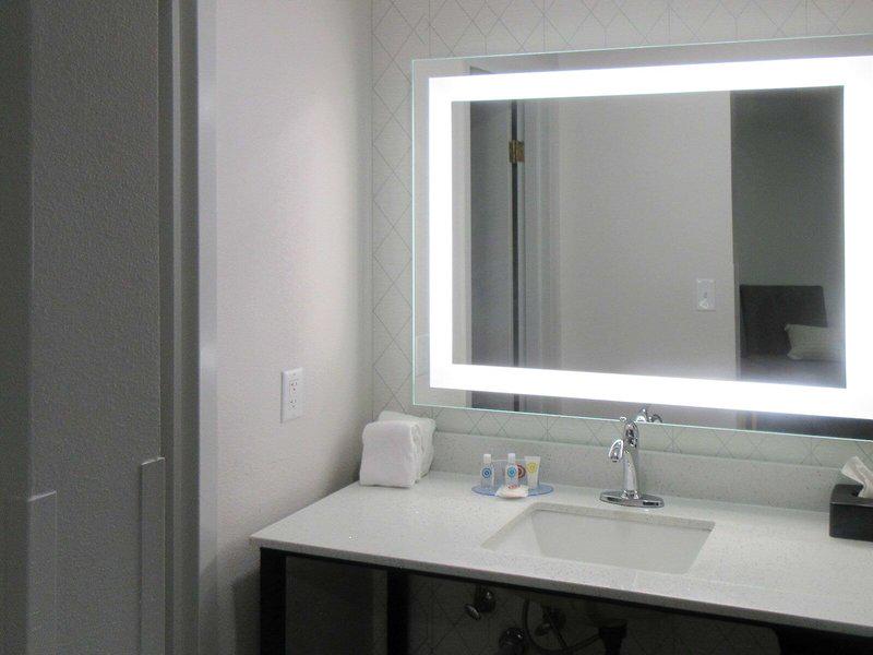 BB3F746259E69A49113B0D91D08340E2