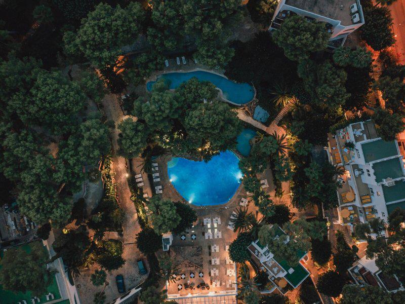 AAA785F35FB03C22436D960F80B2F4BF