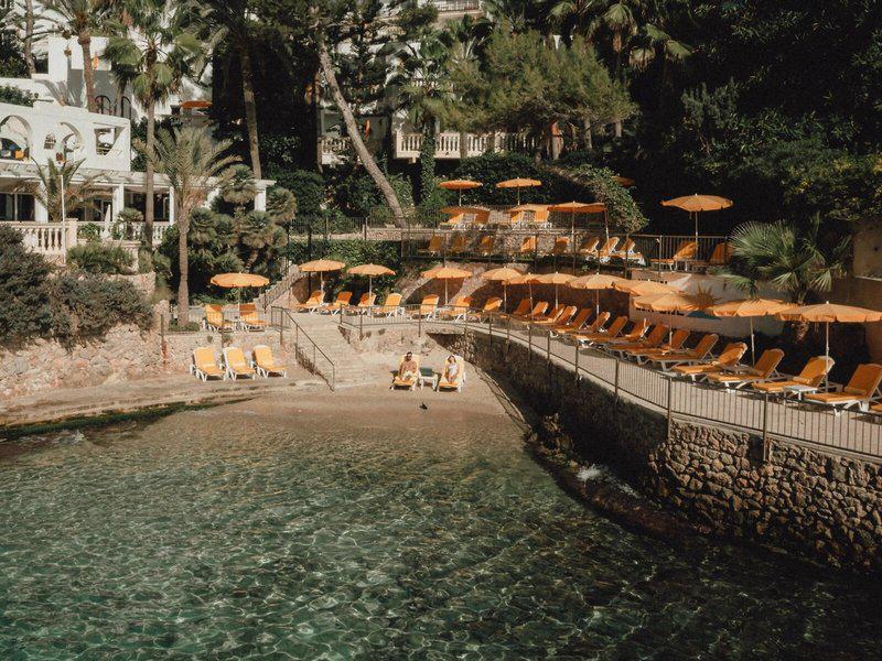 3A89C736A9F0381AF7AB3C5A6DD33596