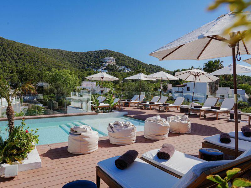 0B82CDC28E8240980AB73E310D6FE276