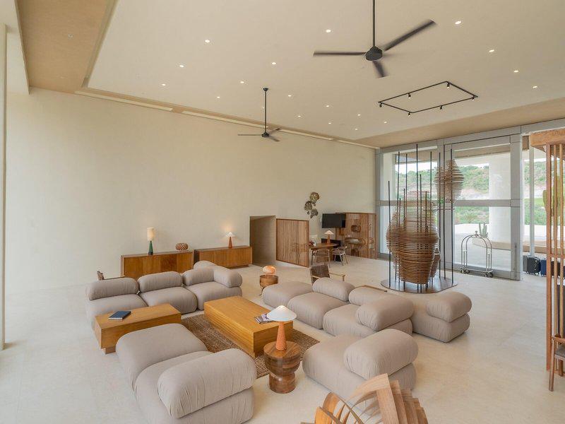 EB3C847F8645C3AF598E1ACAACC6105D