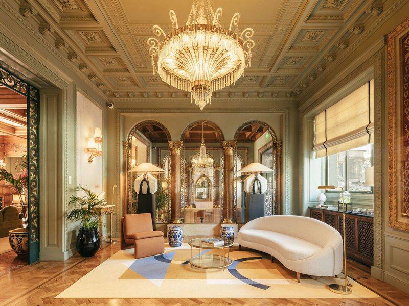 F026BA54A667A23C17FE1909A2AA336E