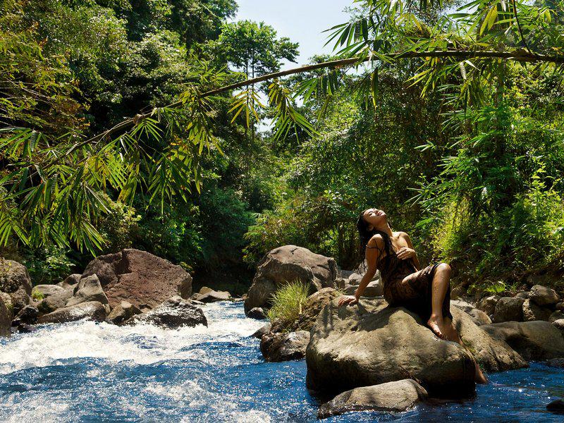 E36FB15673D7FF2A04AECF49A8D25556